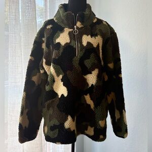 Justify Camouflage Sherpa Pullover